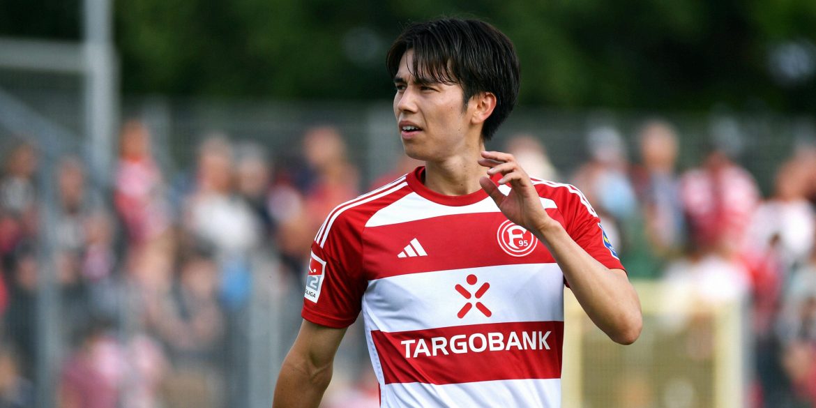 Transfergerüchte: Tanaka im Bundesliga-Visier – Zakaria-Rückkehr nach Deutschland?